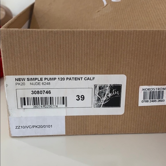 Christian Louboutin Nude Pump and Koko clutch - Picture 9 of 16